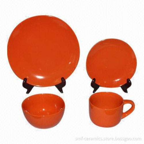 16-piece Stoneware Dinner Set with Fully Glazed